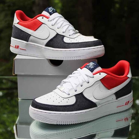 Nike Air Force 1 Low USA Size 7Y